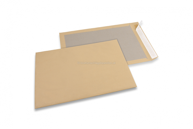 Papprückwandtaschen - 320 x 420 mm, 120 Gramm braune Kraft-Vorderseite, 450 Gramm graue Duplex-Rückseite, Haftklebeverschluß